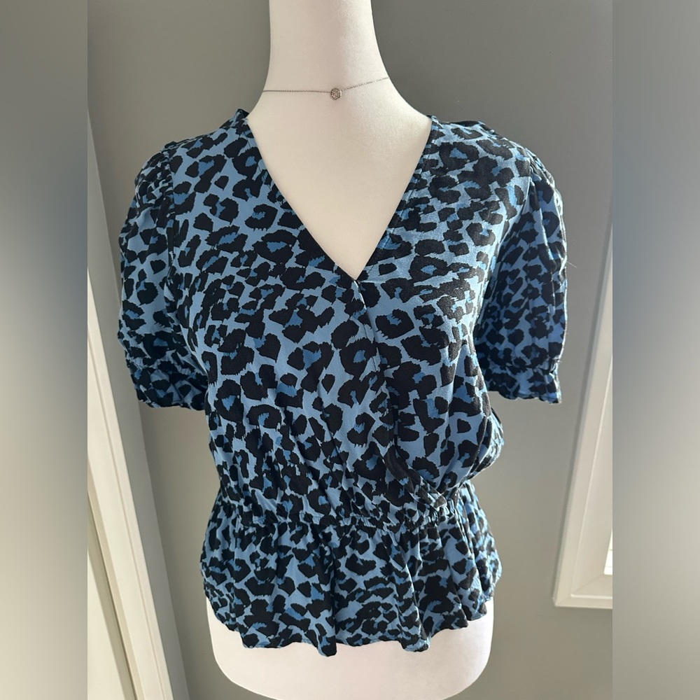 Banana Republic Blue Print Top Size Petite Small